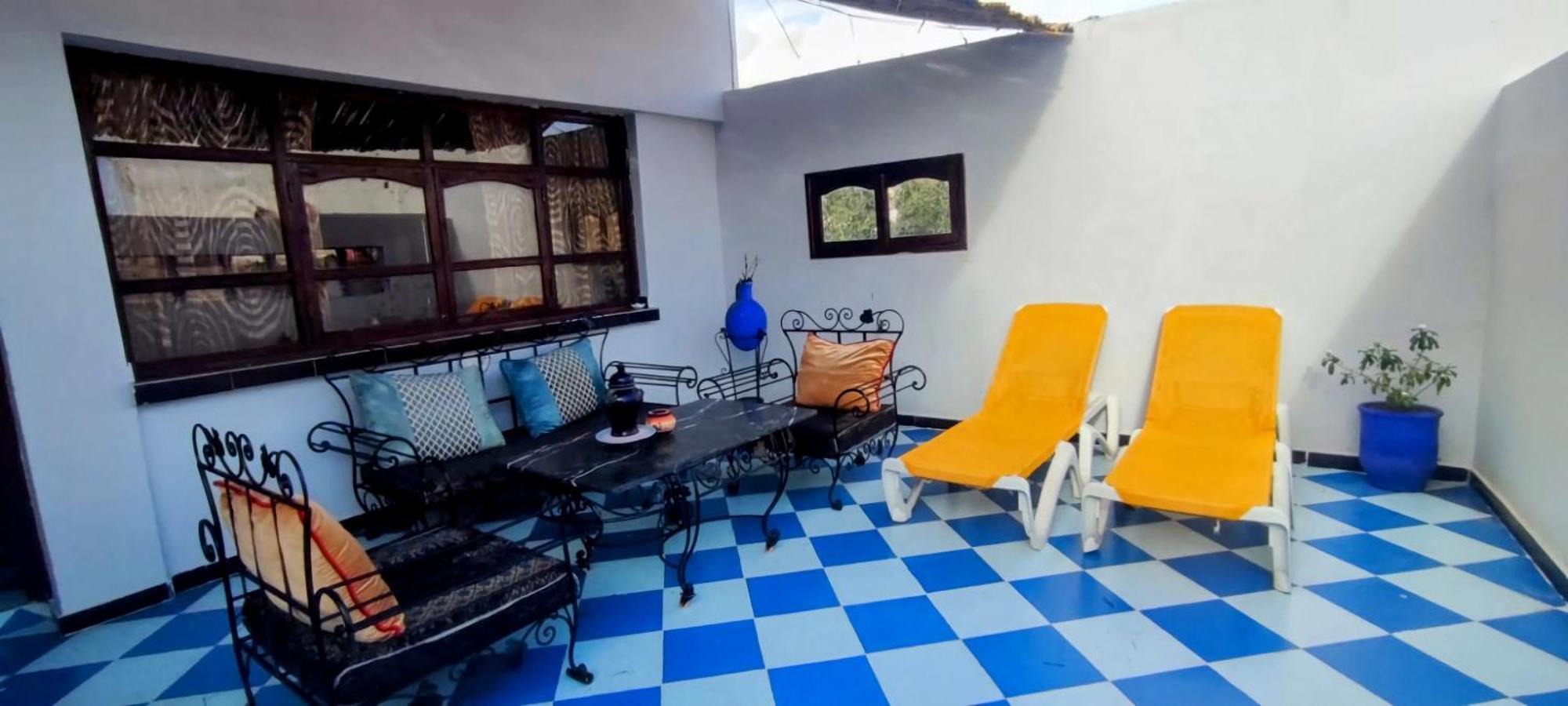 Bird Guest house *